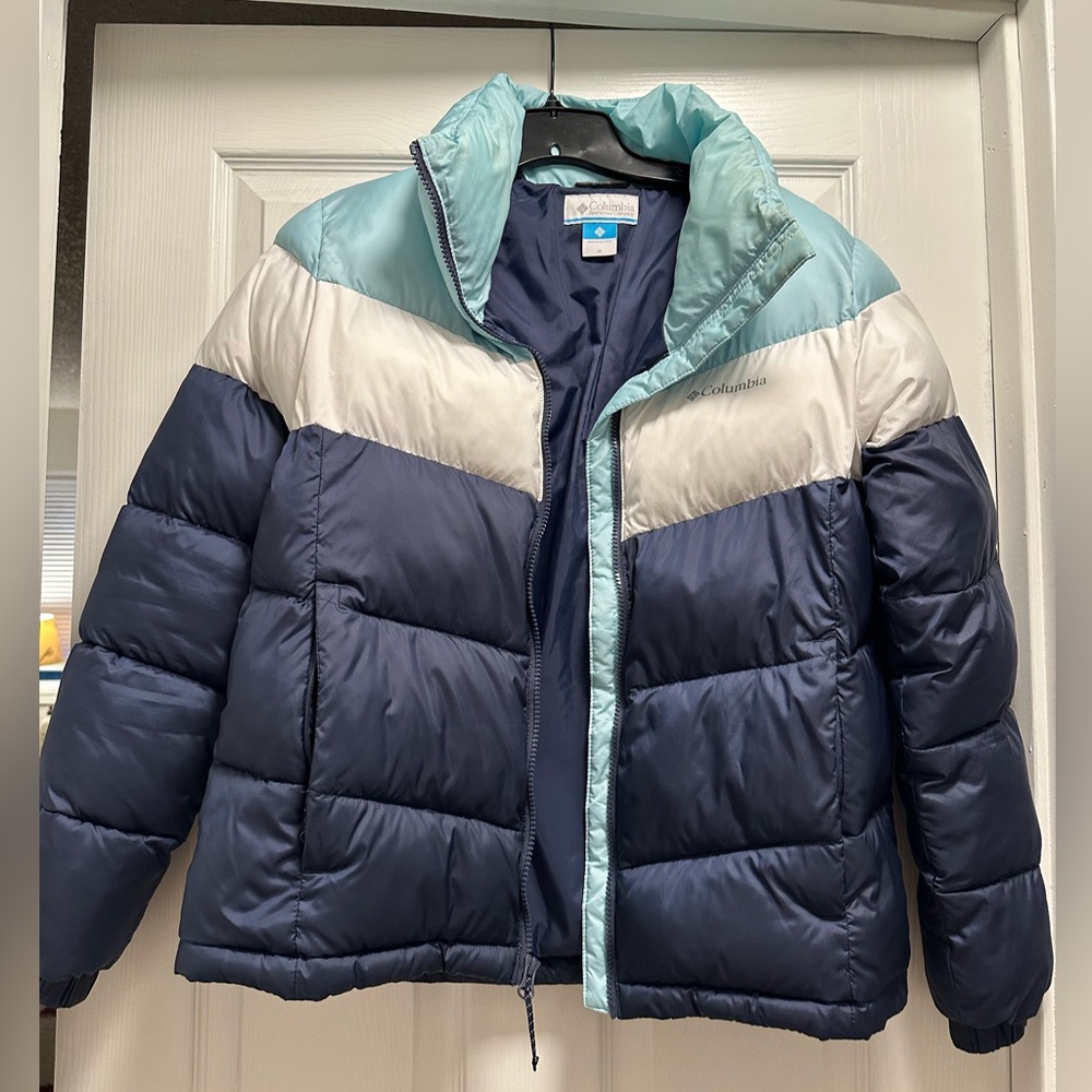 Columbia puffer jacket! Size M